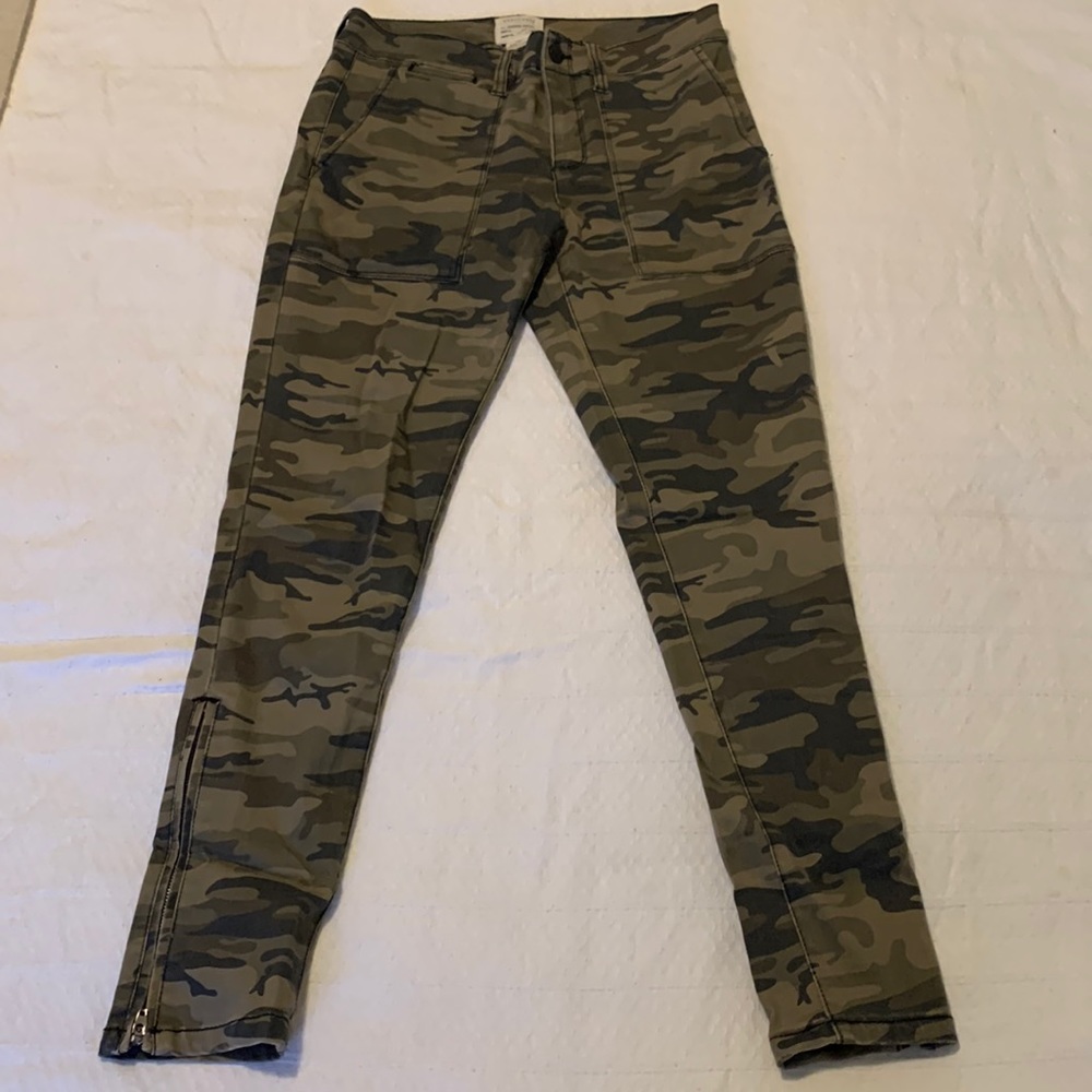 Sanctuary camo pants